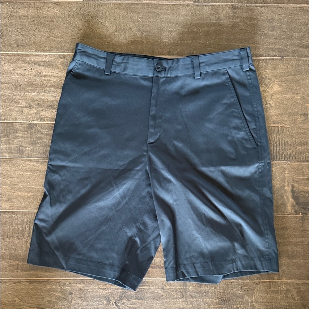 Nike Men's Black Golf Shorts Sz 32